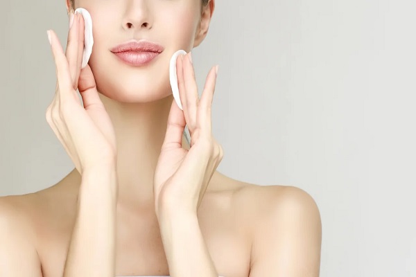 Como evitar manchas na pele durante o verão?