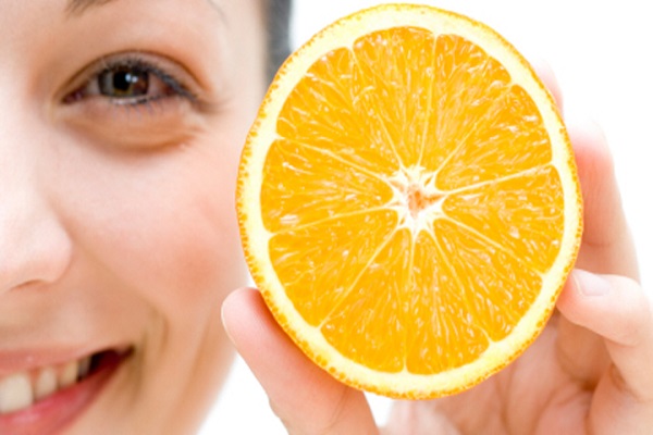 Vitamina C: o produto que estimula a produção de colágeno!