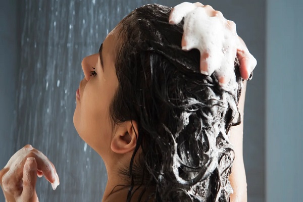 Qual a quantidade correta de cada produto ao lavar o cabelo?
