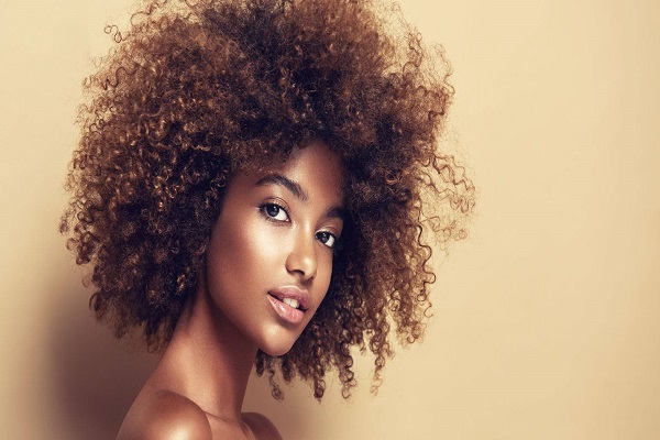 Mitos e verdades sobre o cabelo crespo!